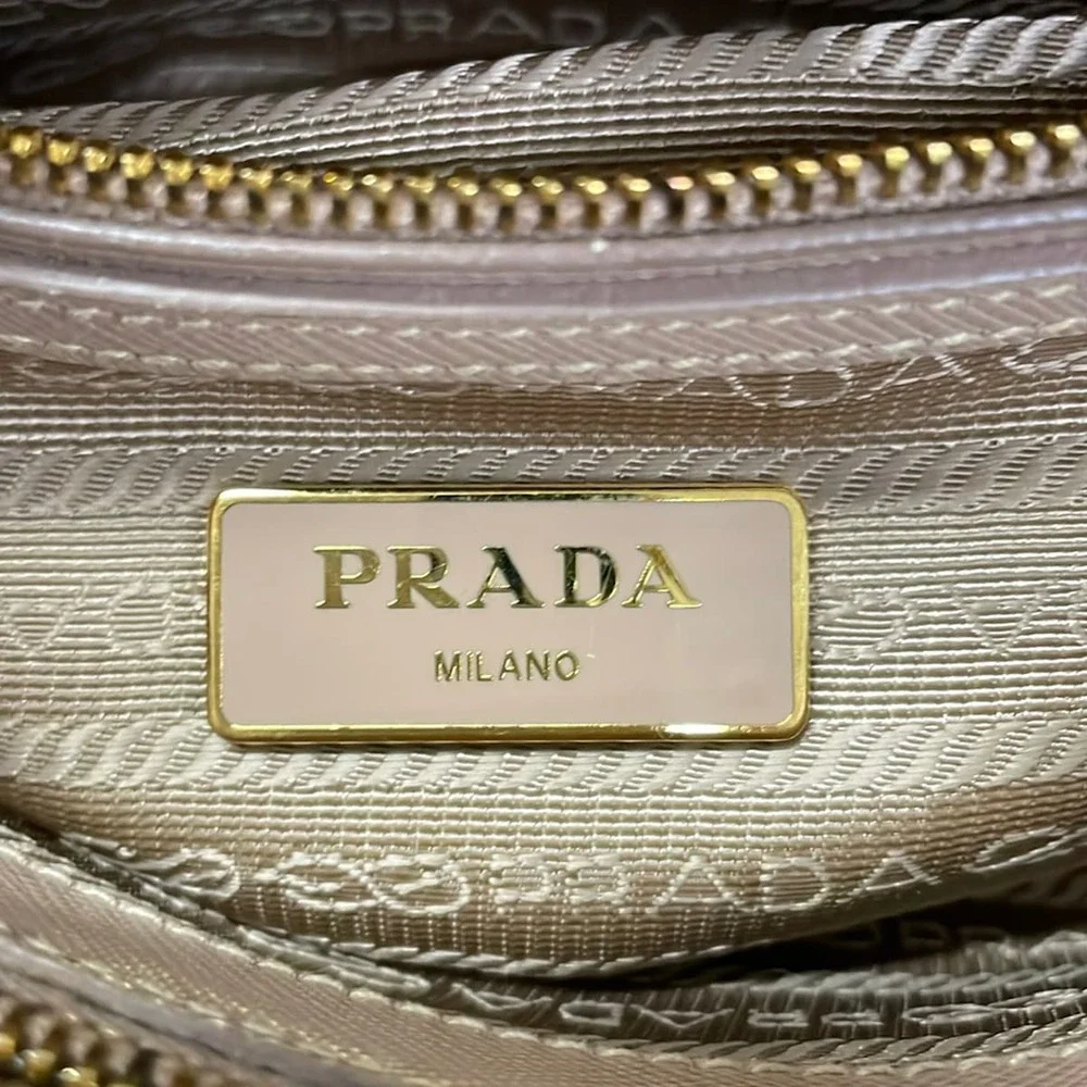 Prada Promenade Handbag 1BA838